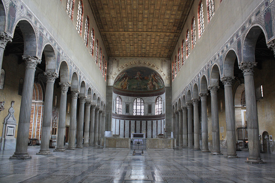 Eglise de Sainte-Sabine, intérieur
