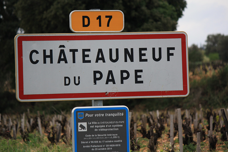 Village de chateauneuf-du-pape