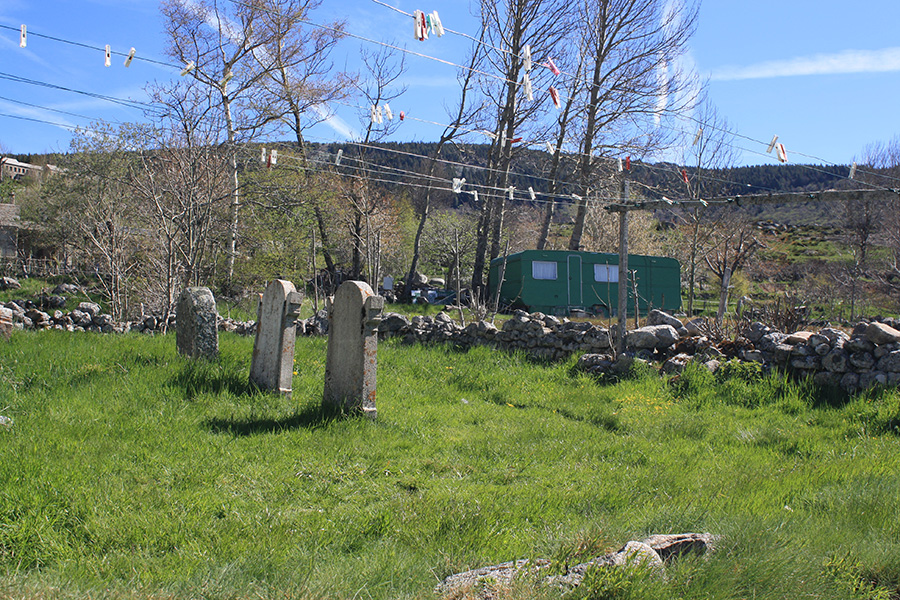 Finiels, cimetière de familles pour les protestants et les camisards
