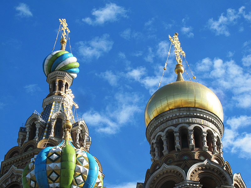 Bulbes orthodoxes de Russie à Saint Petersbourg
