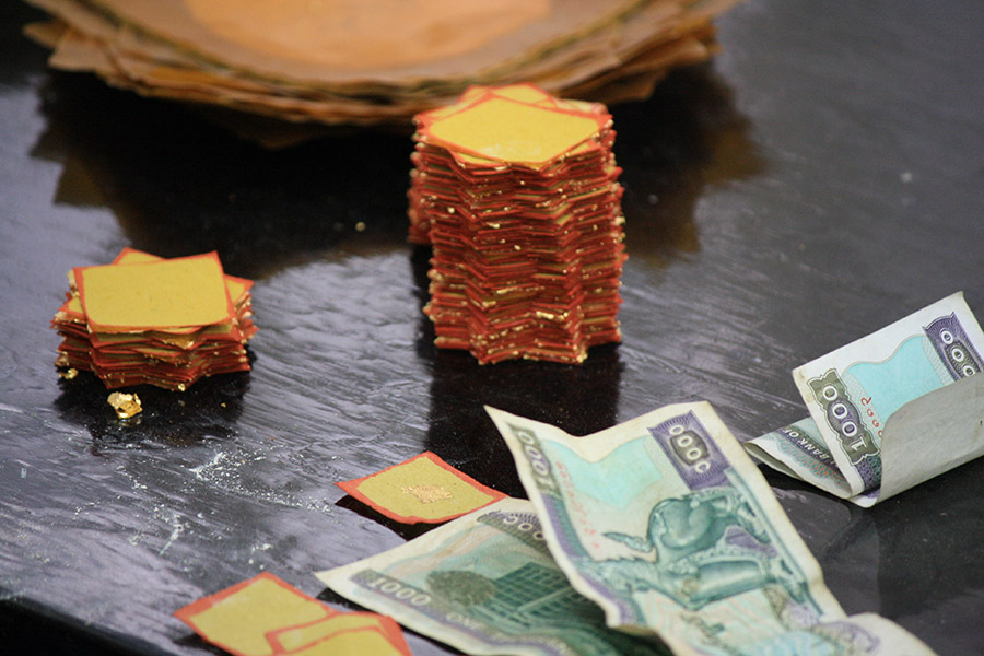 Cash ou carte bancaire en voyage