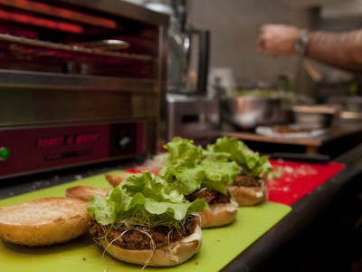 Lire la suite à propos de l’article Hank Burger … des burgers presque comme les autres