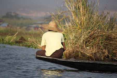 Lire la suite à propos de l’article En pirogue vers le lac Sankar