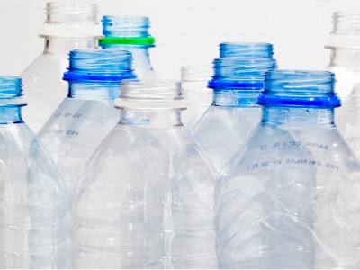 Lire la suite à propos de l’article Défi 1 : Limiter notre consommation d’eau embouteillée